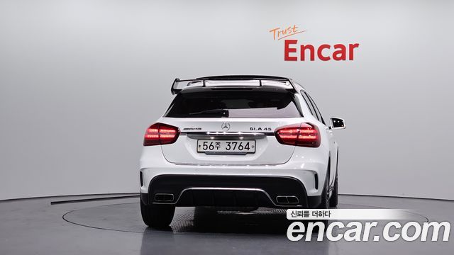 Mercedes-Benz GLA-Class GLA45 AMG 4MATIC