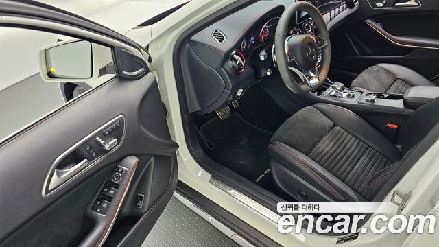 Mercedes-Benz GLA-Class GLA45 AMG 4MATIC