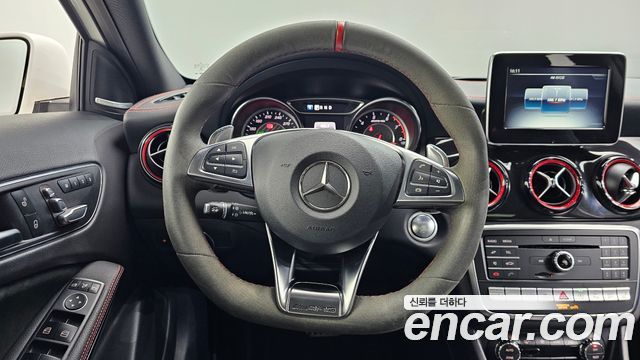Mercedes-Benz GLA-Class GLA45 AMG 4MATIC