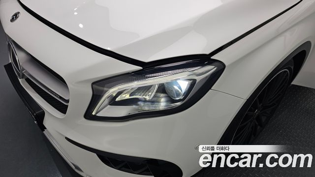 Mercedes-Benz GLA-Class GLA45 AMG 4MATIC