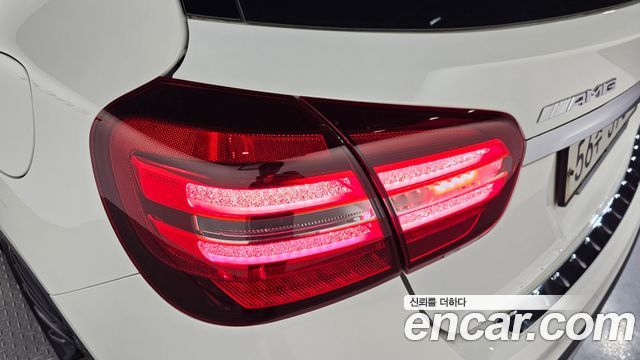 Mercedes-Benz GLA-Class GLA45 AMG 4MATIC