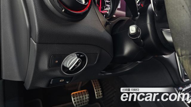 Mercedes-Benz GLA-Class GLA45 AMG 4MATIC