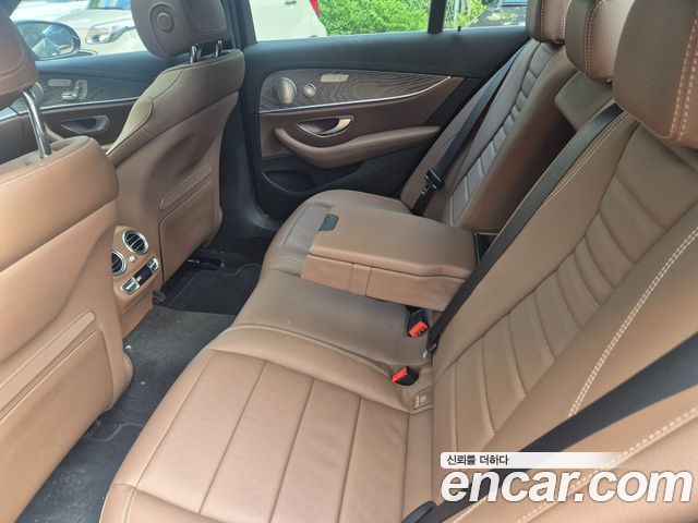 Mercedes-Benz E-Class E350 4MATIC Avantgarde