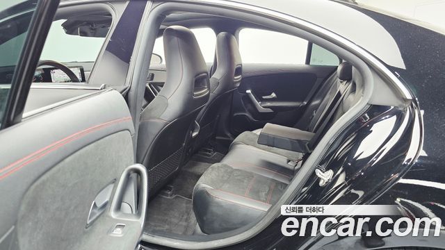 Mercedes-Benz CLA-Class CLA250 4MATIC