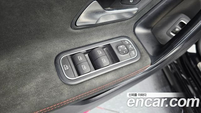 Mercedes-Benz CLA-Class CLA250 4MATIC