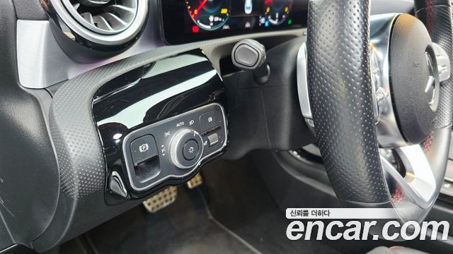 Mercedes-Benz CLA-Class CLA250 4MATIC