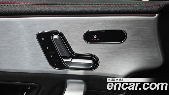 Mercedes-Benz CLA-Class CLA250 4MATIC
