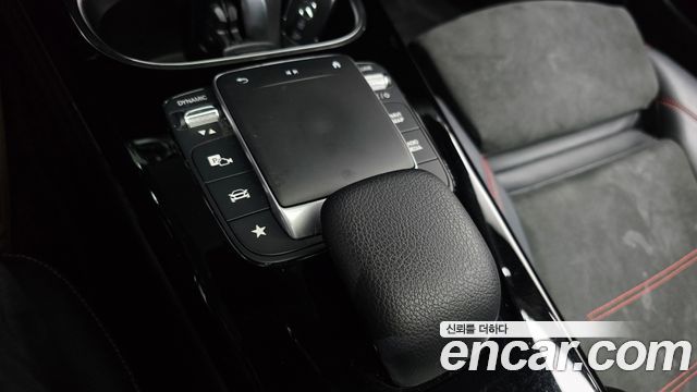 Mercedes-Benz CLA-Class CLA250 4MATIC