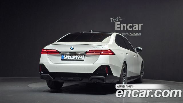 BMW 5-Series 520i Special Edition