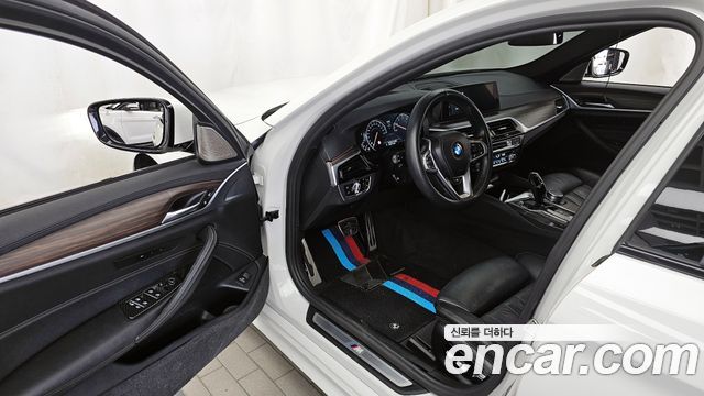 BMW 5-Series 530i xDrive M Sport Package Plus
