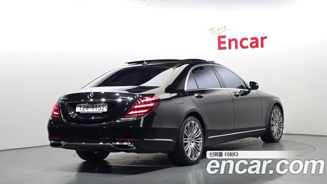 Mercedes-Benz S-Class S560L 4MATIC
