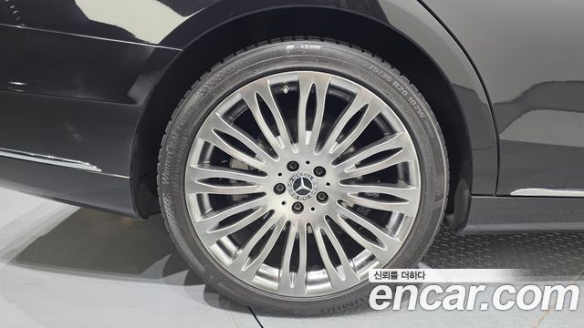 Mercedes-Benz S-Class S560L 4MATIC