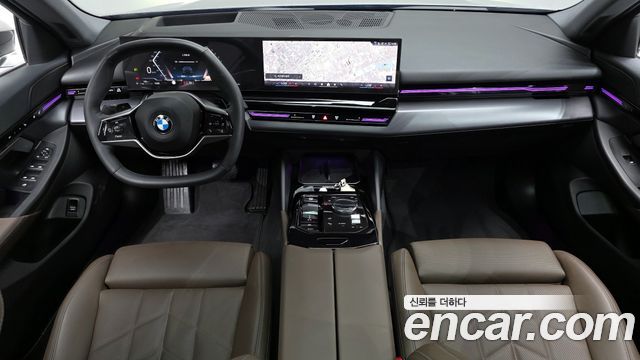 BMW 5-Series 520i