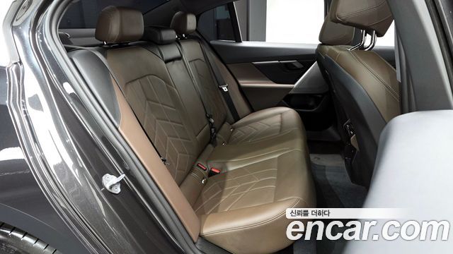 BMW 5-Series 520i