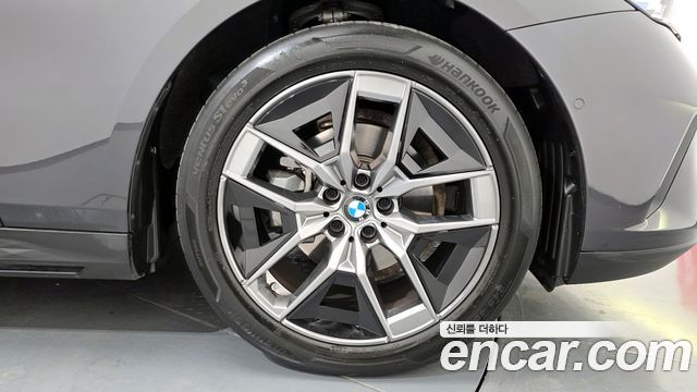 BMW 5-Series 520i