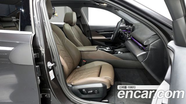 BMW 5-Series 520i
