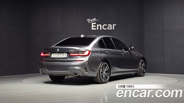BMW 3-Series 330i xDrive M Sport