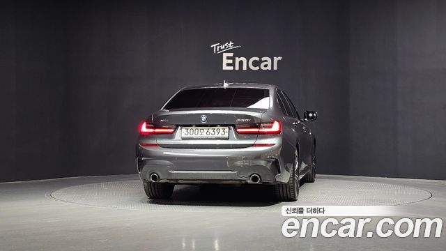 BMW 3-Series 330i xDrive M Sport
