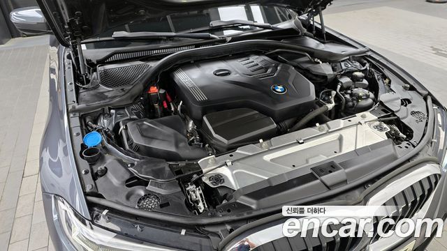 BMW 3-Series 330i xDrive M Sport