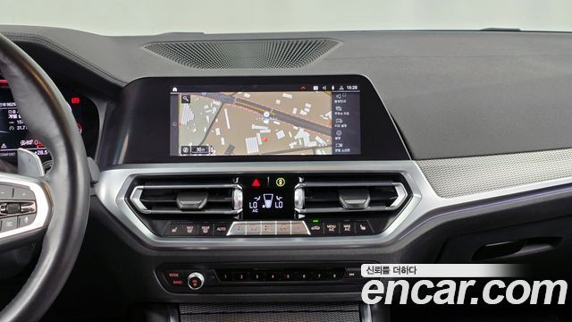 BMW 3-Series 330i xDrive M Sport