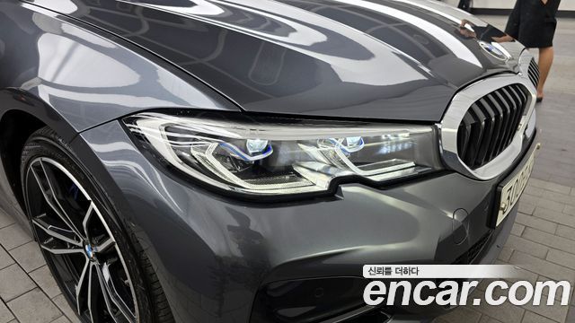 BMW 3-Series 330i xDrive M Sport