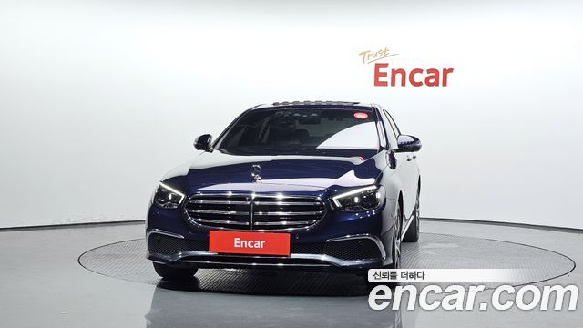 Mercedes-Benz E-Class E300e 4MATIC Exclusive