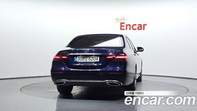 Mercedes-Benz E-Class E300e 4MATIC Exclusive