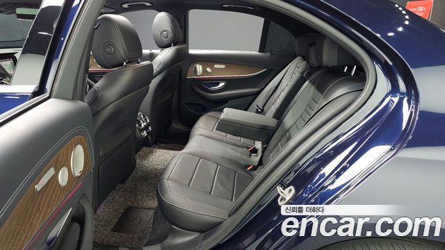 Mercedes-Benz E-Class E300e 4MATIC Exclusive