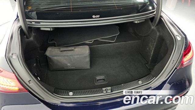 Mercedes-Benz E-Class E300e 4MATIC Exclusive