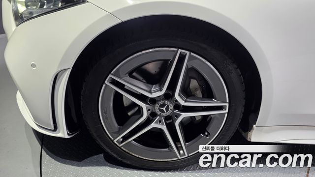 Mercedes-Benz CLS-Class CLS300d AMG Line