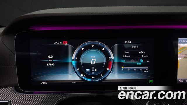 Mercedes-Benz CLS-Class CLS300d AMG Line