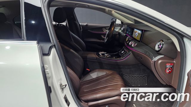 Mercedes-Benz CLS-Class CLS300d AMG Line