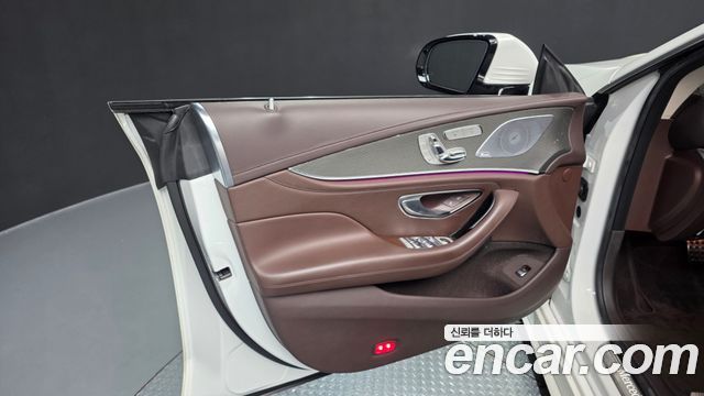 Mercedes-Benz CLS-Class CLS300d AMG Line