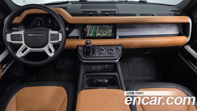 Land Rover Defender 110 P300 X-Dynamic SE