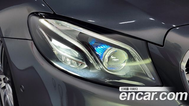 Mercedes-Benz E-Class E220d Coupe