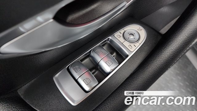 Mercedes-Benz E-Class E220d Coupe