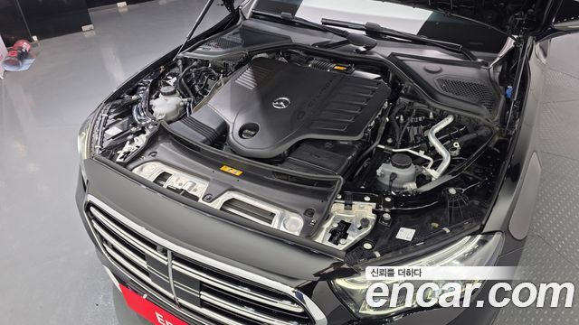 Mercedes-Benz E-Class E450 4MATIC Exclusive
