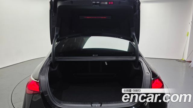 Mercedes-Benz E-Class E450 4MATIC Exclusive