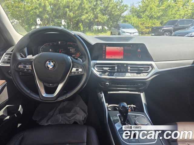 BMW 3-Series 320d Luxury