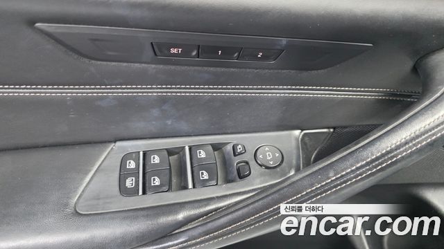 BMW 5-Series 530i M Sport Package Plus