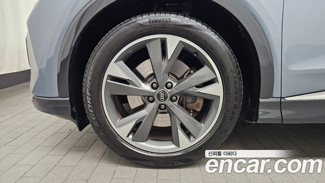Audi Q4 e-tron 40 Premium