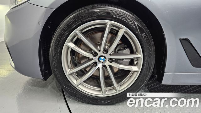 BMW 5-Series 520d M Sport Package Plus