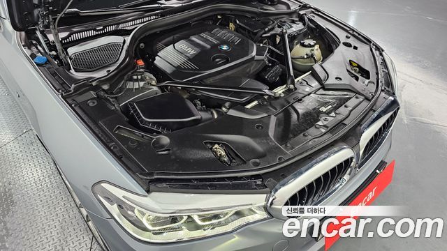 BMW 5-Series 520d M Sport Package Plus