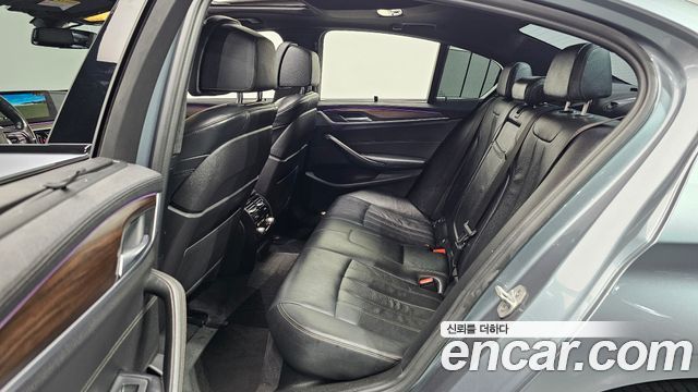BMW 5-Series 520d M Sport Package Plus