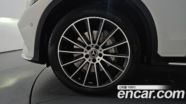 Mercedes-Benz GLC-Class GLC220 d 4MATIC Premium Coupe