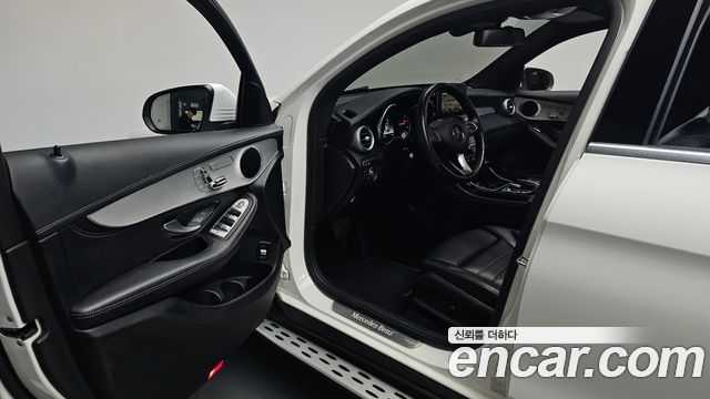 Mercedes-Benz GLC-Class GLC220 d 4MATIC Premium Coupe