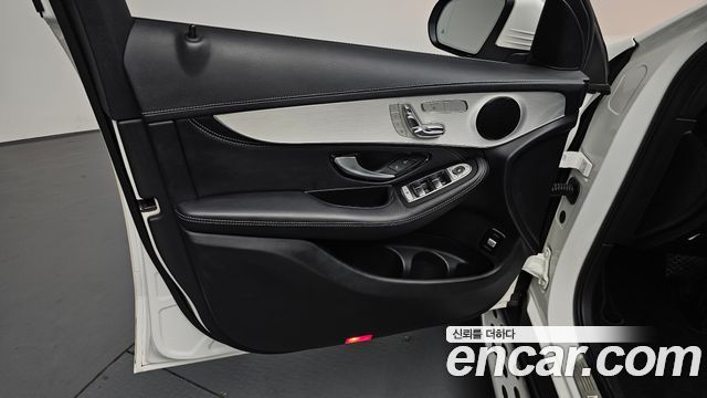 Mercedes-Benz GLC-Class GLC220 d 4MATIC Premium Coupe