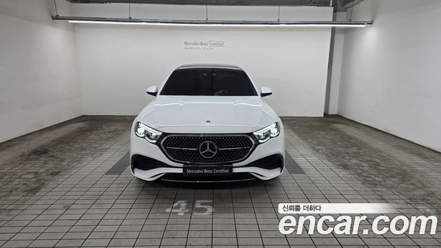 Mercedes-Benz E-Class E300 4MATIC AMG Line