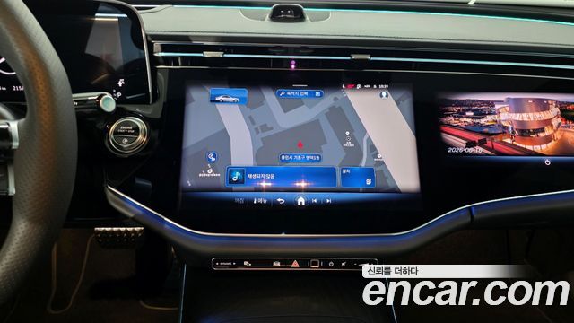 Mercedes-Benz E-Class E300 4MATIC AMG Line