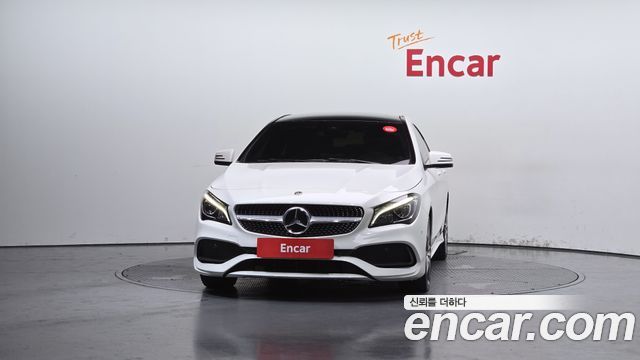 Mercedes-Benz CLA-Class CLA220 AMG Line